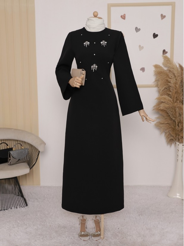 Önü Taş Detaylı İspanyol Kol Elbise -Siyah