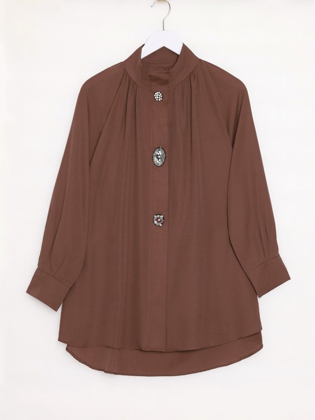 Judge Collar Front Stone Brooch Detailed Shirt -Brown