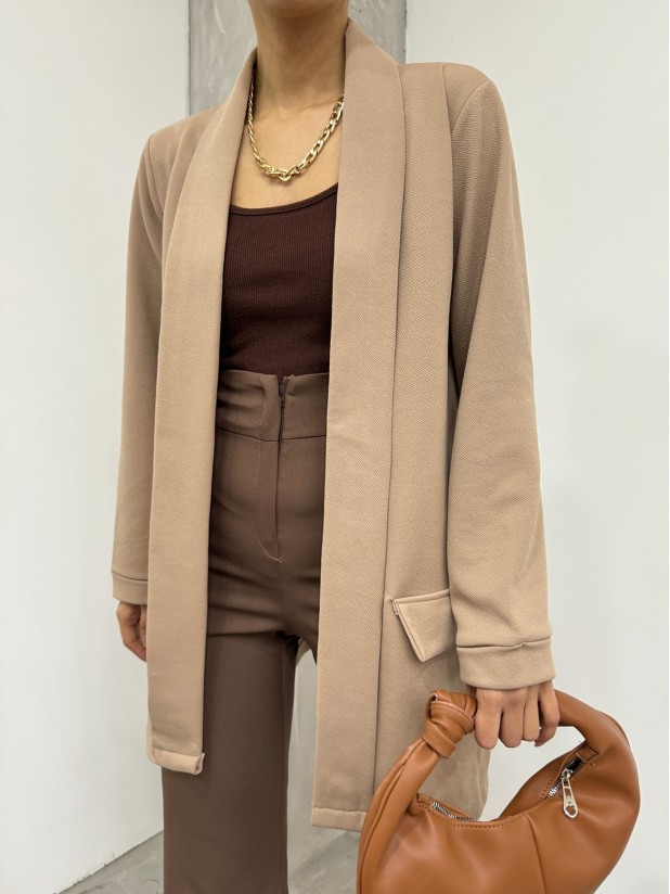 Crepe Jacket with Folded Collar and Sleeves and Pocket Detail -Mink color